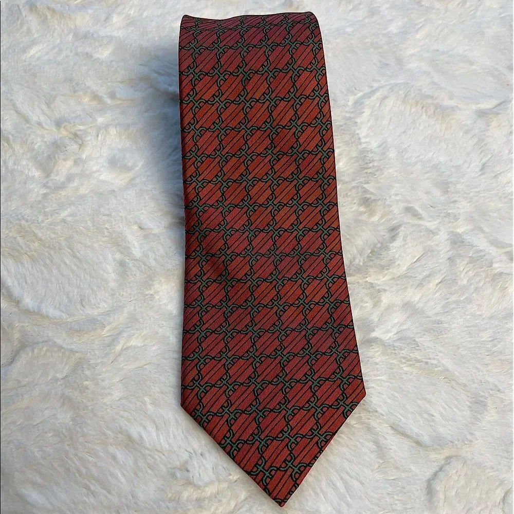 Hermès’ EUC Authentic‎ 100% Silk Rust Orange Geometric Tie